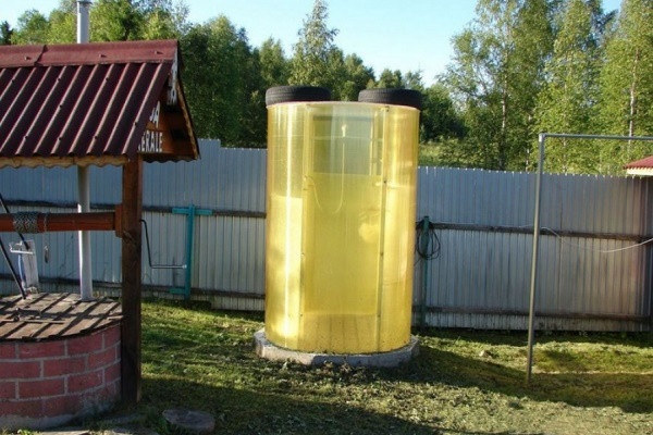 Douche d'été en polycarbonate : instructions de conception étape par étape