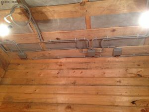 Électricien dans une maison en bois : schémas + notice d'installation