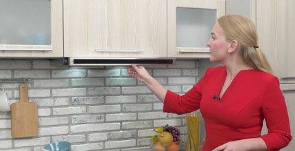 Comment accrocher une hotte sur une cuisinière à gaz : un guide d'installation étape par étape