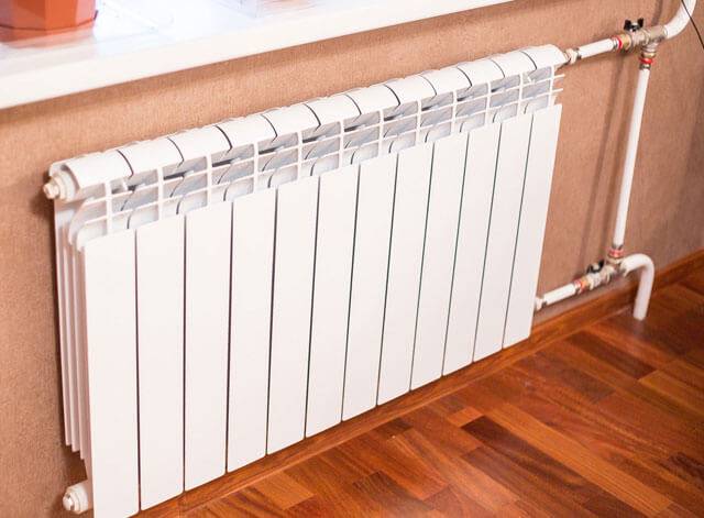 Quelles batteries de chauffage conviennent le mieux à un appartement: classification des radiateurs et leurs caractéristiques