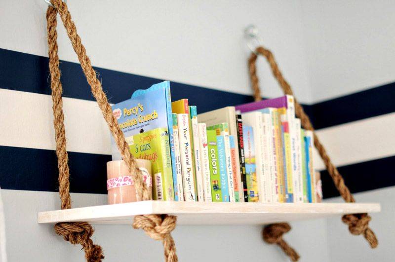 Nous fabriquons une étagère pour les livres de nos propres mains: 6 solutions originales