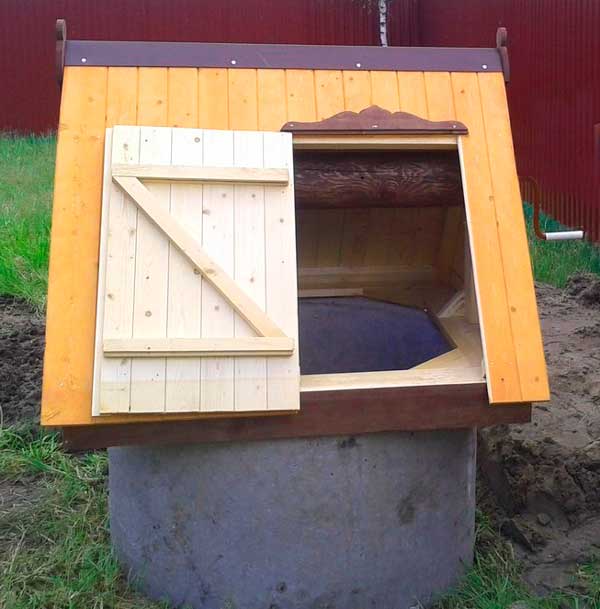 Réparation de puits à faire soi-même: façons de réparer des puits en bois et en béton