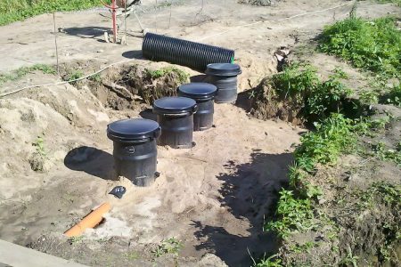 Aperçu des caractéristiques techniques des fosses septiques et stations d'épuration finlandaises d'Uponor