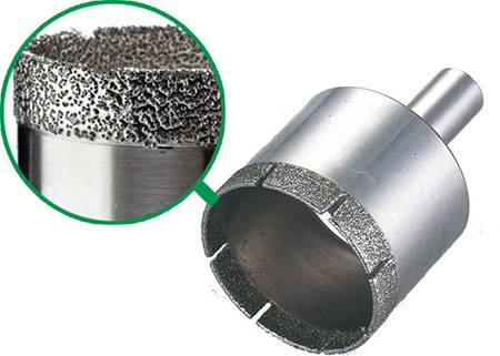 Comment installer une prise dans une cloison sèche: règles d'installation et conseils pour installer une prise