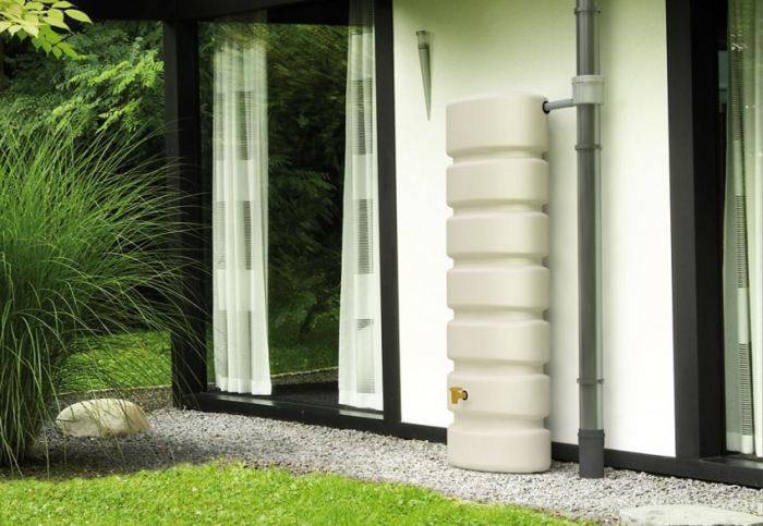 Comment organiser un système de collecte des eaux de pluie pour l'approvisionnement ultérieur en eau à la maison?