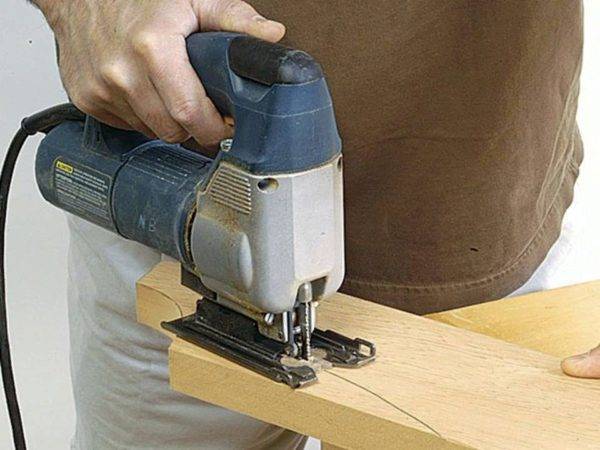 Chaise à bascule en bois à faire soi-même: idées de photos, dessins + instructions étape par étape