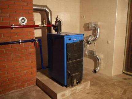 Comment équiper une chaufferie dans une maison privée: normes de conception et dispositifs