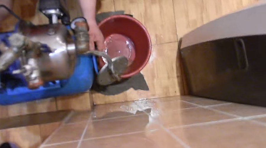 Dysfonctionnements de l'accumulateur hydraulique pour les systèmes d'alimentation en eau, méthodes de réparation