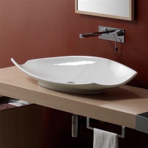 Évier suspendu sur le comptoir: caractéristiques de choix et d'installation