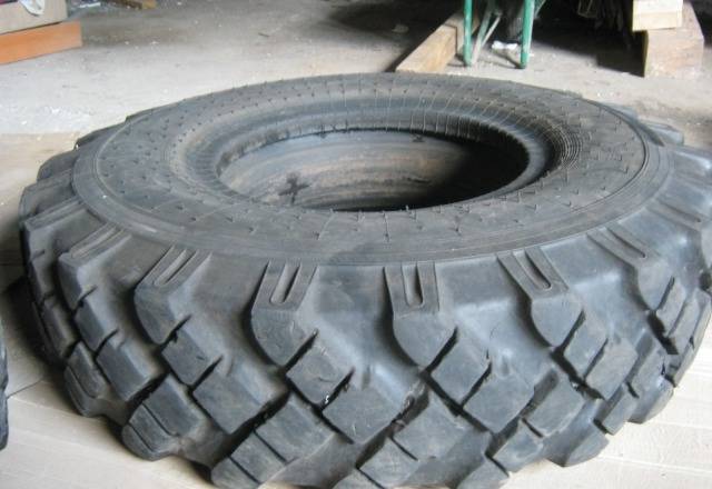 Comment un cloaque est fait de pneus - une description de la conception et de la technologie de son appareil