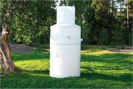 Fosse septique "Cèdre": aménagement intérieur, comment ça marche et vaut-il la peine d'être acheté?