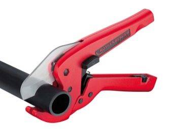 Coupe-tube pour tuyaux en cuivre: types, conseils de choix, règles et nuances d'utilisation