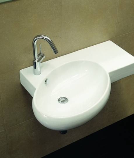 Réaliser l'installation d'un évier suspendu : analyse de 3 options de montage possibles