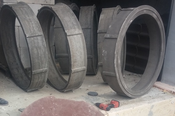 Dispositif de puits d'égout - types, schéma, installation