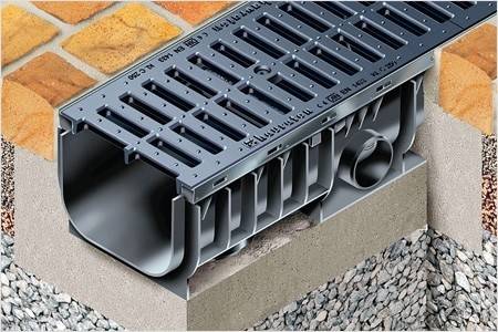 Comment faire le drainage du sol à la campagne dans le jardin