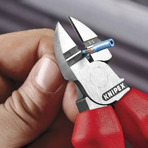 Dénudeur pour dénuder les fils: règles de sélection d'un outil pour dénuder les câbles et les fils