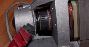 La machine à laver Zanussi ZWS185W ne puise pas d'eau: causes et dépannage