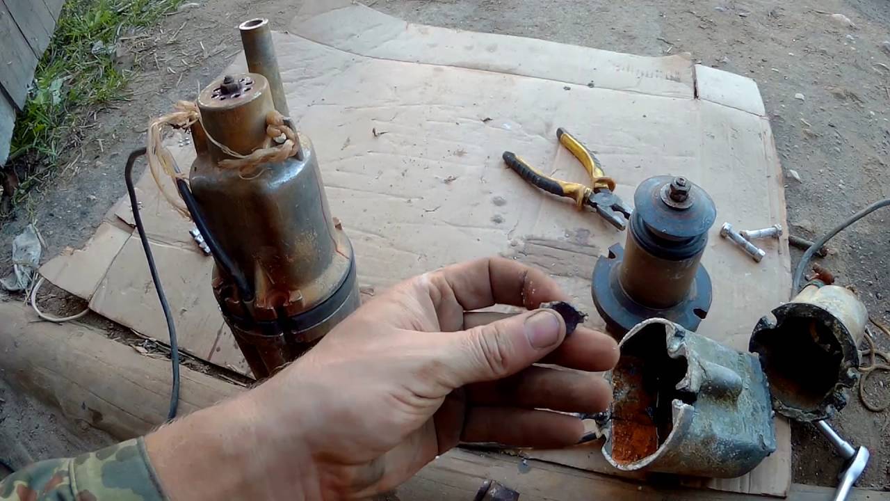 Vue d'ensemble de la pompe à eau de source : exemples d'appareils et de raccordements