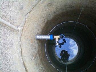 Comment choisir une pompe pour un puits: classification et paramètres d'équipement