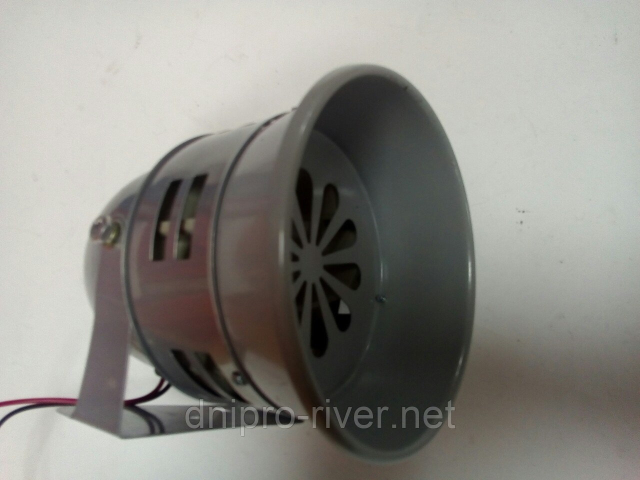 Nous choisissons les bons capteurs autonomes pour le mouvement avec une sirène