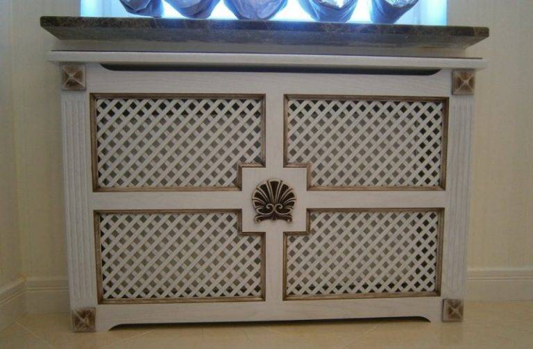 Écran à faire soi-même pour une batterie de chauffage (38 photos): comment fabriquer une calandre, caractéristiques de fabrication