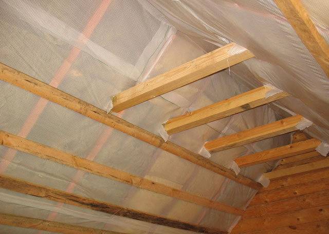 Mieux isoler les combles : les meilleurs matériaux d'isolation thermique pour aménager un toit mansardé