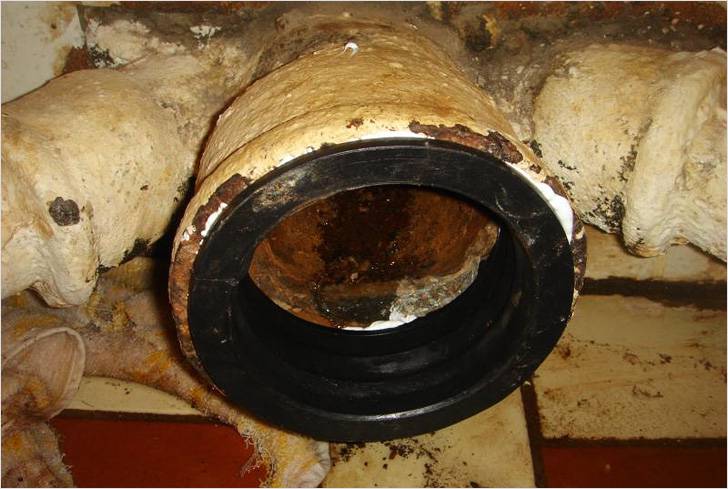 Scellant pour tuyaux du système d'alimentation en eau moyens et matériaux