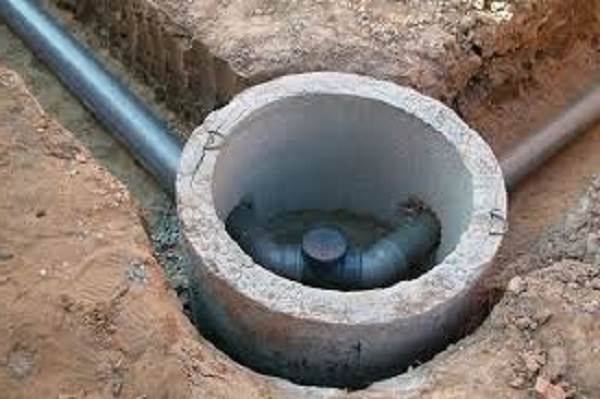 Comment choisir et installer des anneaux en béton armé pour les puits