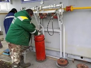 Faire le plein de cartouches de gaz pour brûleurs de vos propres mains: méthodes et procédure de ravitaillement