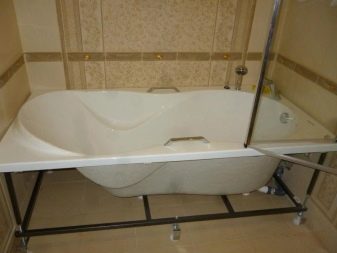 Cadre de bain : comment fabriquer et installer une structure portante