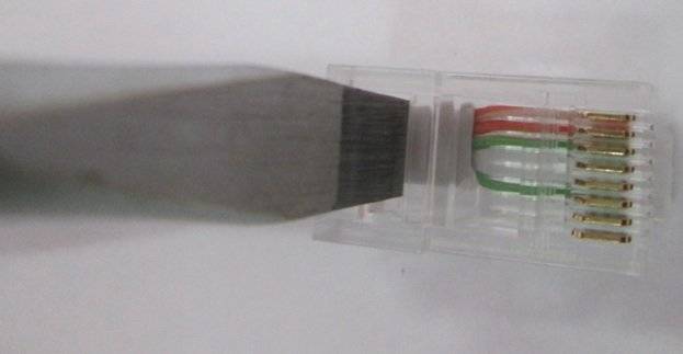 Sertissage paire torsadée 8 et 4 conducteurs : schémas de base + instructions de sertissage pas à pas