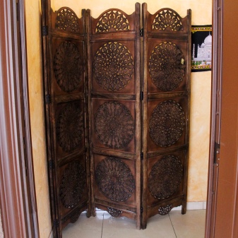 Écran de tuyau en plastique: types de cloisons + instructions étape par étape pour la fabrication