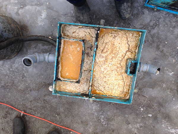 Comment nettoyer rapidement la hotte aspirante et son filtre - 7 meilleures façons