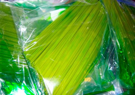 Comment j'ai fabriqué ma propre table à plateau pour économiser de l'argent