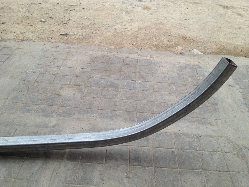 Comment plier un tube profilé: types de cintreuses de profilés et aperçu de 3 méthodes "manuelles"