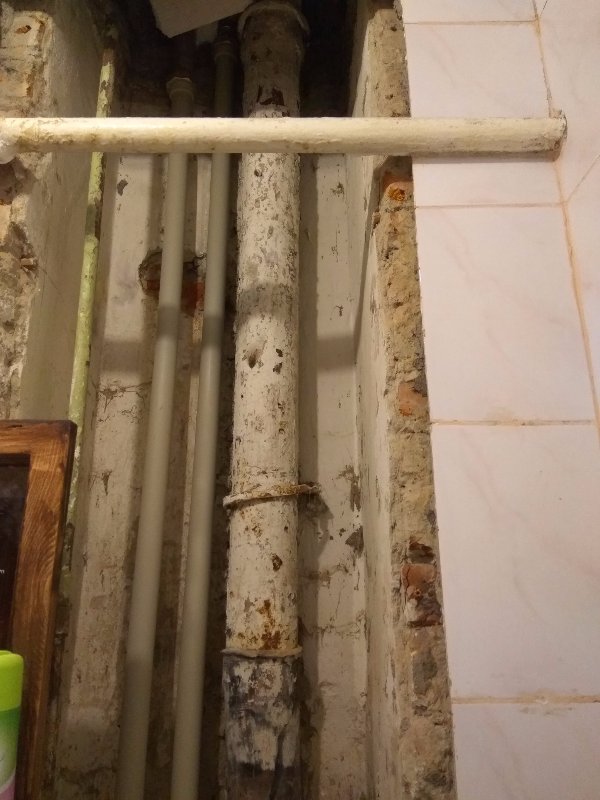 Caractéristiques de réparation dans les maisons typiques: nouveaux bâtiments, stalinkas et Khrouchtchev