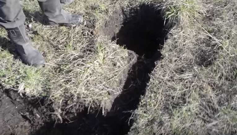 Puits d'eau à faire soi-même: règles de construction + analyse de 4 méthodes de forage populaires