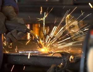 Comment sceller un tuyau avec une soudure électrique ?