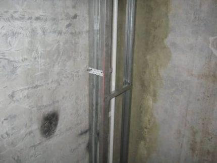 Comment cacher les tuyaux de chauffage : une analyse des 3 méthodes les plus populaires