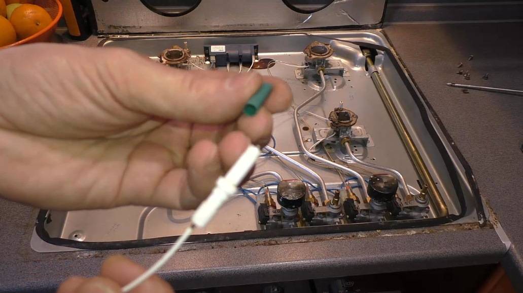 Pourquoi le brûleur de la cuisinière à gaz ne fonctionne pas: instructions pour réparer et remplacer le brûleur