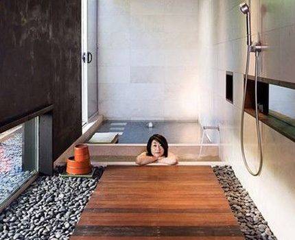 Salle de douche à faire soi-même pour une maison en bois