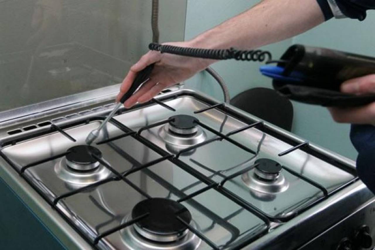 Éteindre la cuisinière à gaz pendant la durée de la réparation et du dépannage à faire soi-même