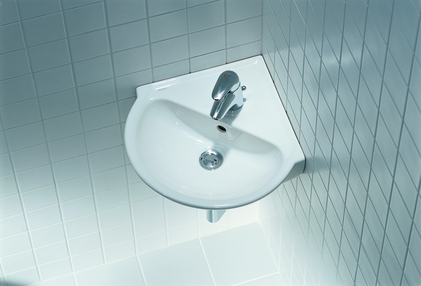 Quel évier est préférable de choisir pour la salle de bain: types, commodité et qualité