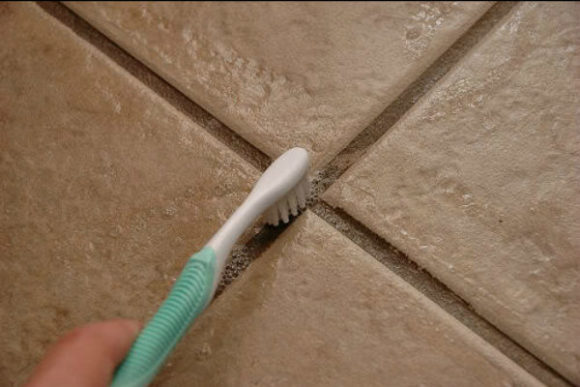 10 façons non conventionnelles d'utiliser une vieille brosse à dents