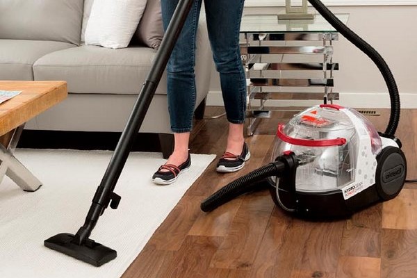 Classement des meilleurs aspirateurs à lavage vertical : fabricants, lequel choisir, top 7