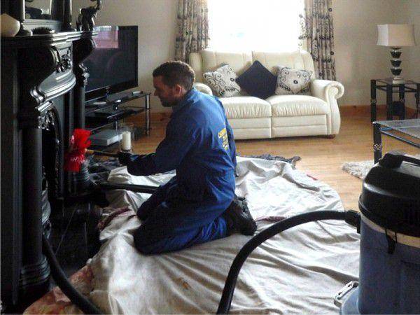 Comment nettoyer la cheminée de la suie