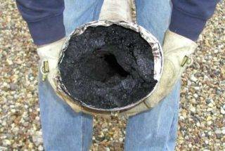 Bûche " Ramoneur " pour le nettoyage des cheminées : composition du produit et règles d'utilisation + avis des propriétaires