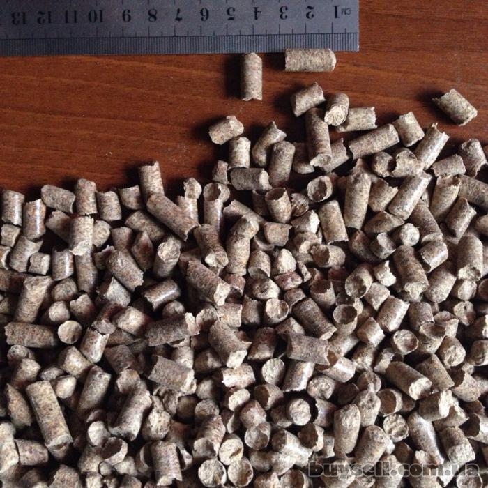 Granulés de combustible à partir de sciure de bois, de paille: est-il possible de chauffer le poêle avec eux