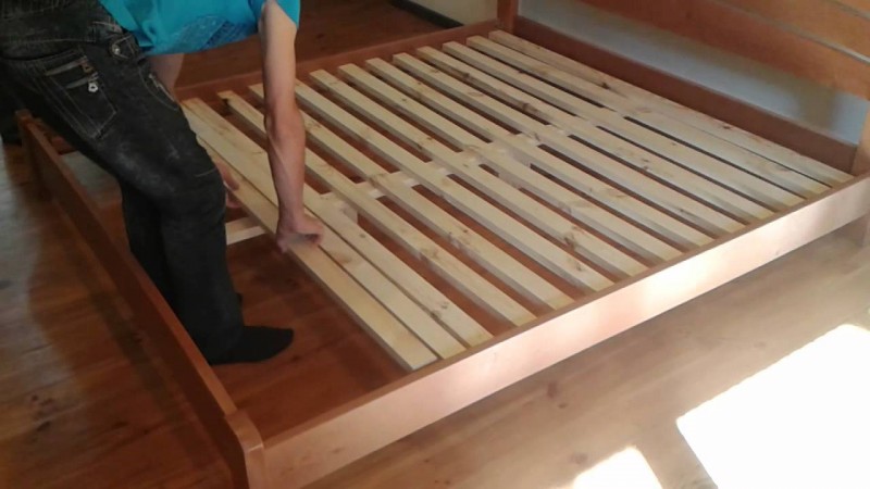 Comment faire un lit de ses propres mains: une sélection d'idées + des instructions maison