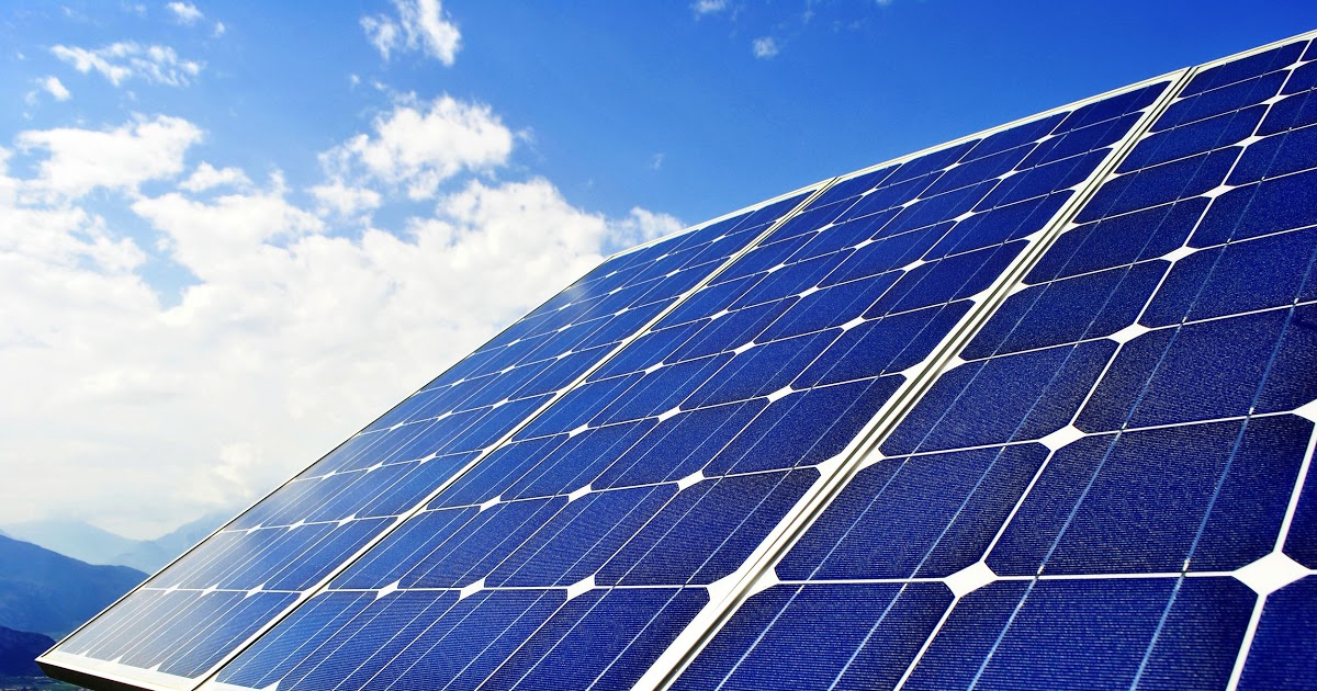 Panneaux solaires pour chauffer une maison privée